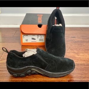 NEW- suede air cushion comfy slip-on’s